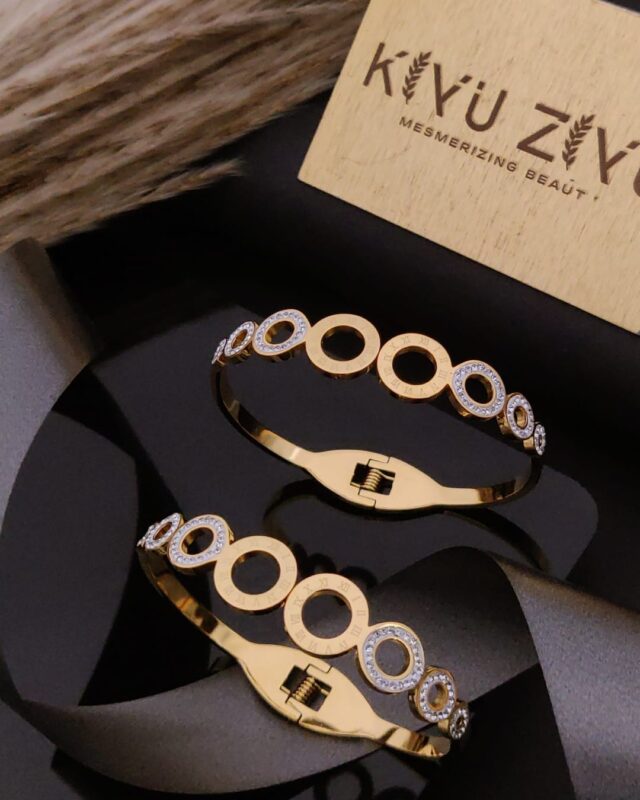 Anti-Tarnish Openable Bracelet